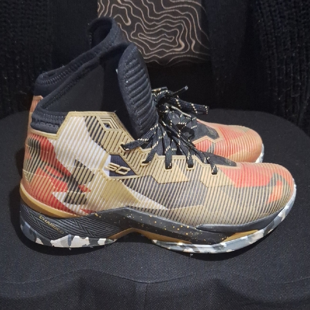 Under Armour Multicolor Athletic Shoes